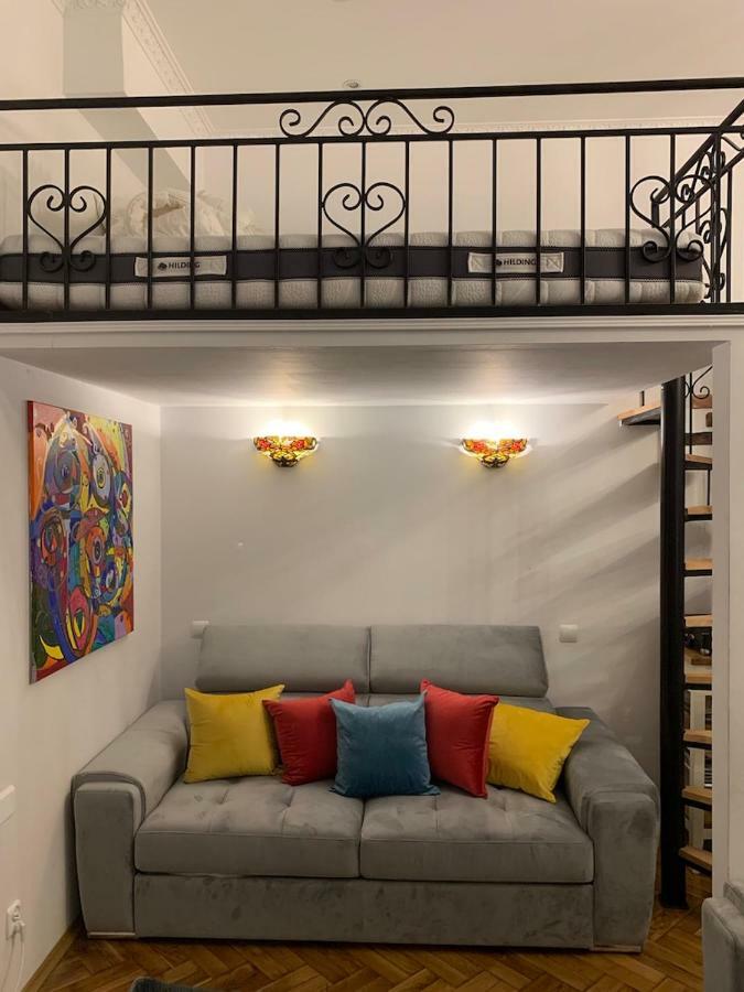 Charming Studio Apartment In The Heart Of The Jewish District! Krakow Bagian luar foto