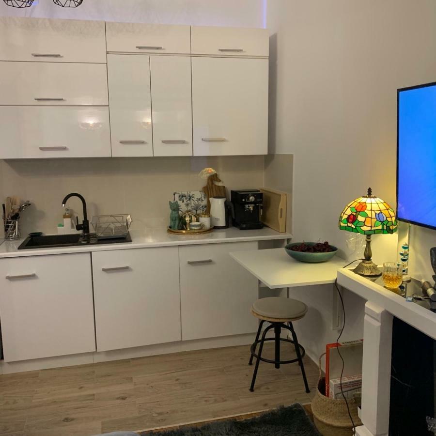 Charming Studio Apartment In The Heart Of The Jewish District! Krakow Bagian luar foto